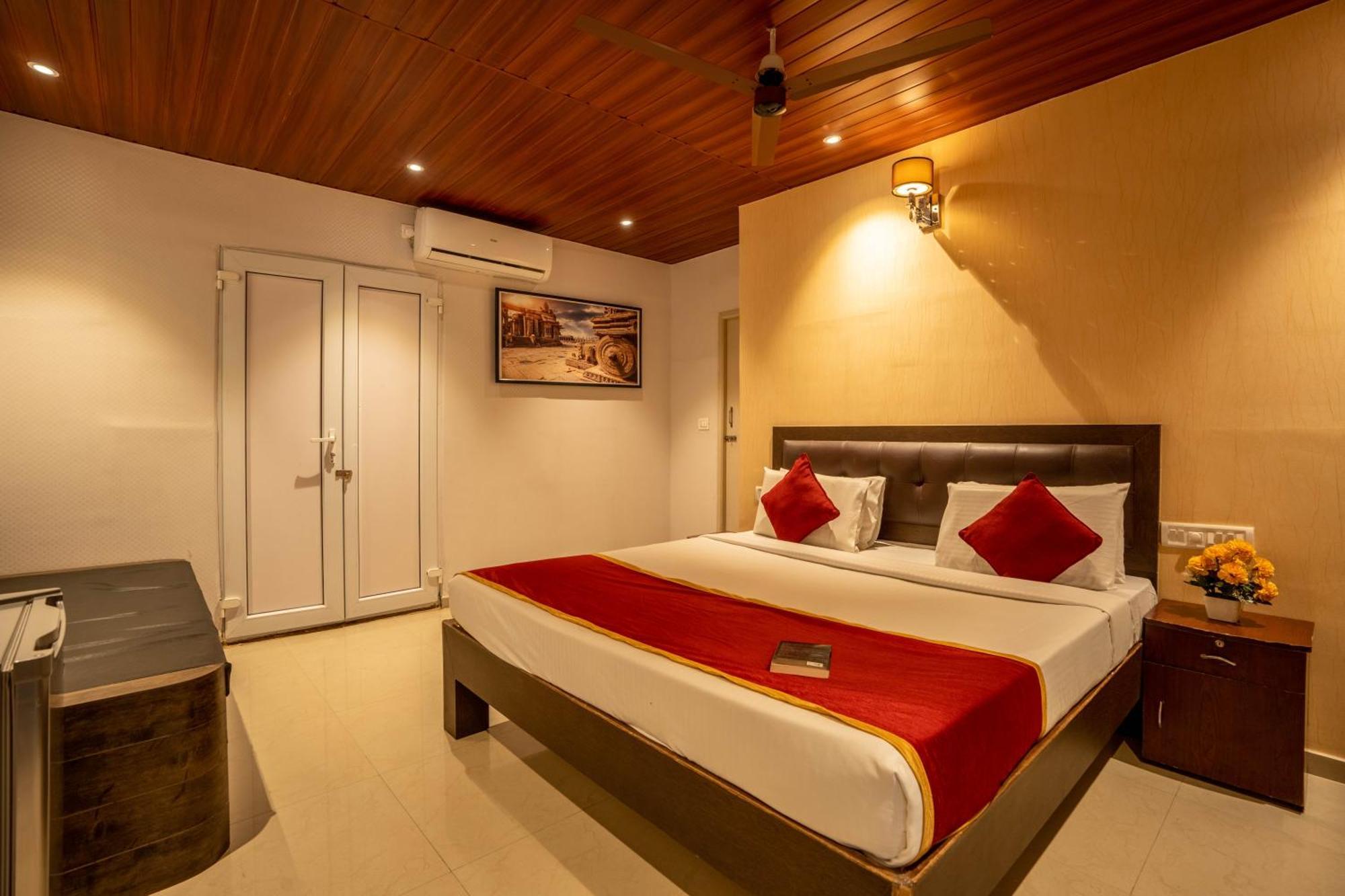 Seasons Suites Koramangala Bangalore Exterior photo
