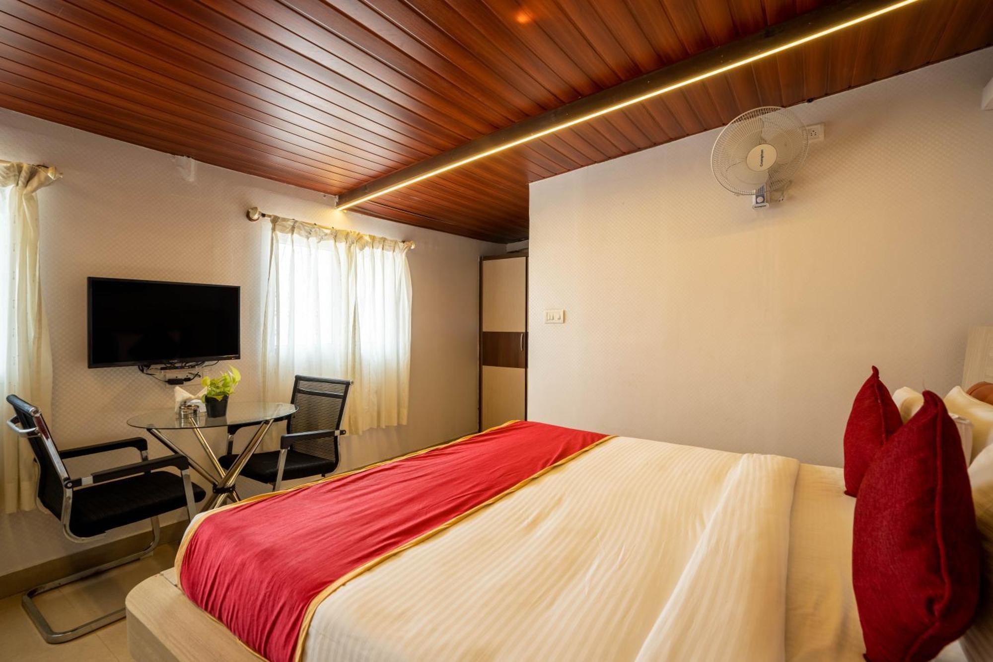 Seasons Suites Koramangala Bangalore Exterior photo